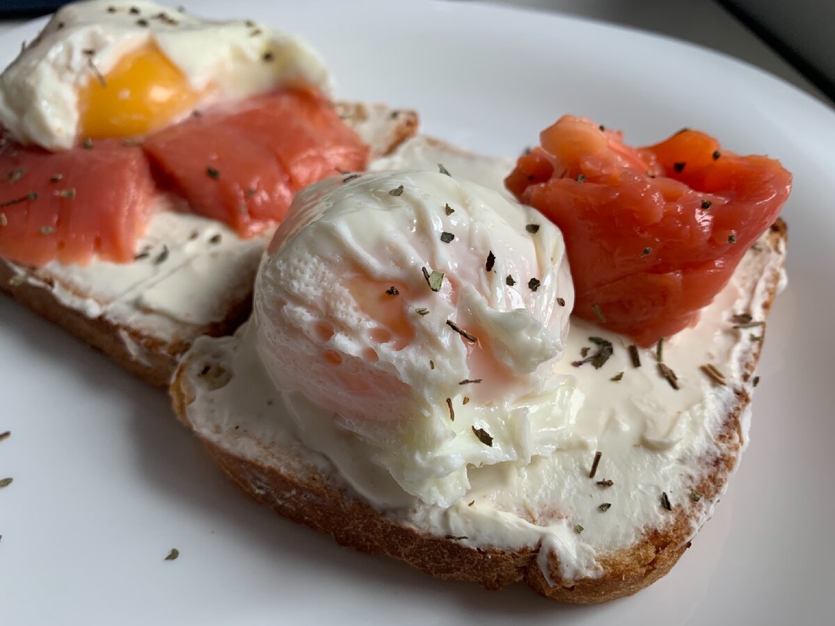 Мой вариант приготовления завтрака с яйцом пашот