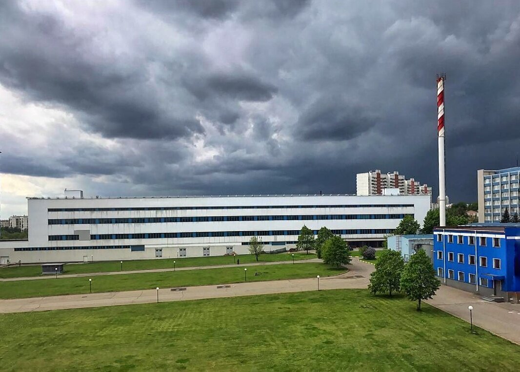 Московский завод полиметаллов. Береговая линия реки Московский завод полиметаллов.