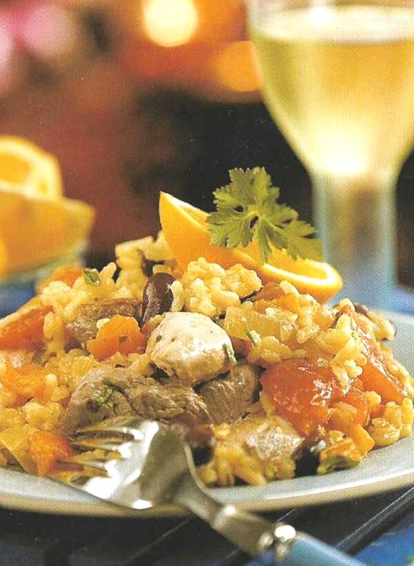 Паэлья с курицей и уткой