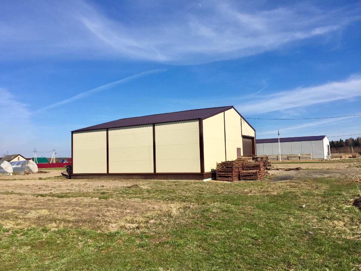 12х12м - построенный склад. 