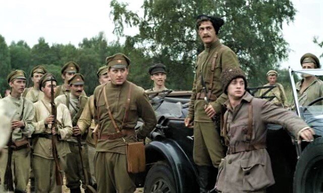 Кадры из сериала «Страсти по Чапаю» (Производство: Россия и Украина. 2013 год; режиссёр – Сергей Щербин)