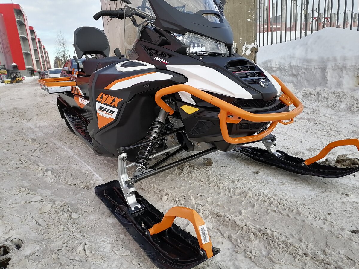 Рама из алюминия усилена дополнительными бамперами. Буксировки можно не бояться! 