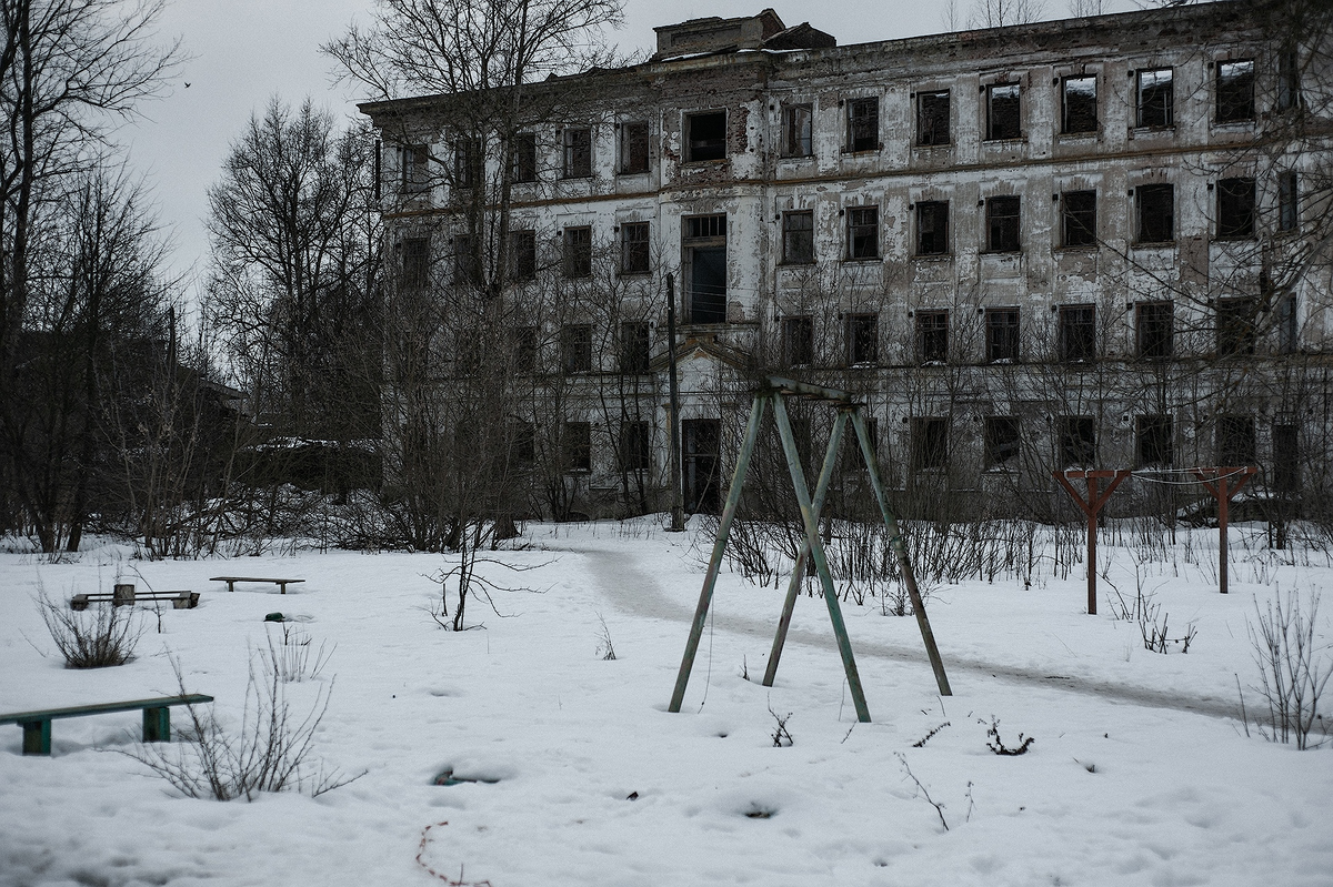 Успел побывать внутри заброшенной фабрики в Тверской области, которой 140  лет. Показываю фото. | Нетуристический путеводитель | Дзен