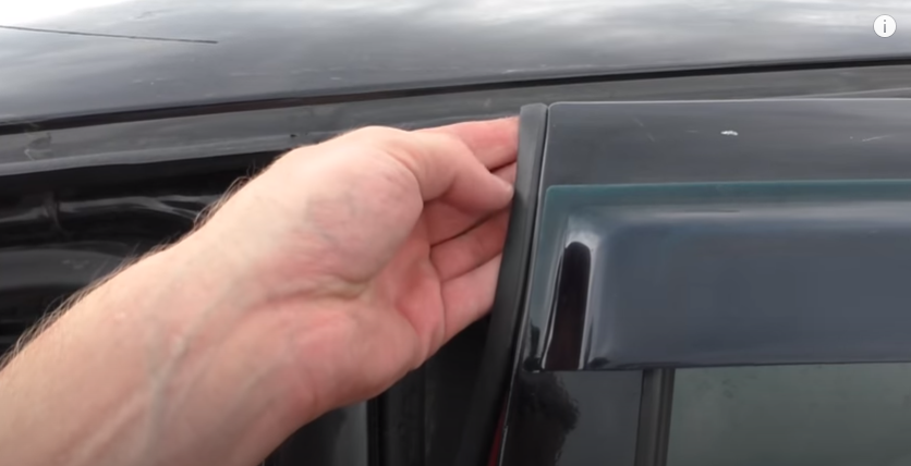 Решил проблему с задуванием воздуха в щели при езде на Приоре, Калине, Гранте, Ваз 2110-12, 14, дешево и проверенно