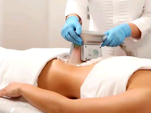 Видите, как животик втягивается? Думаю, у меня потом так и останется. Всё же кожа уже не та. Фото из свободного доступа