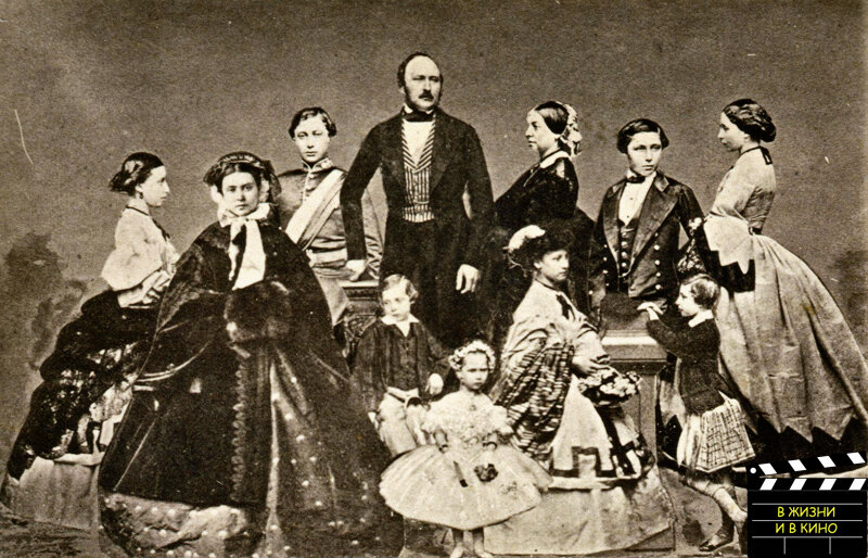 Виктория, Альберт и их девять детей. 1861 г. Фото в общественном достоянии