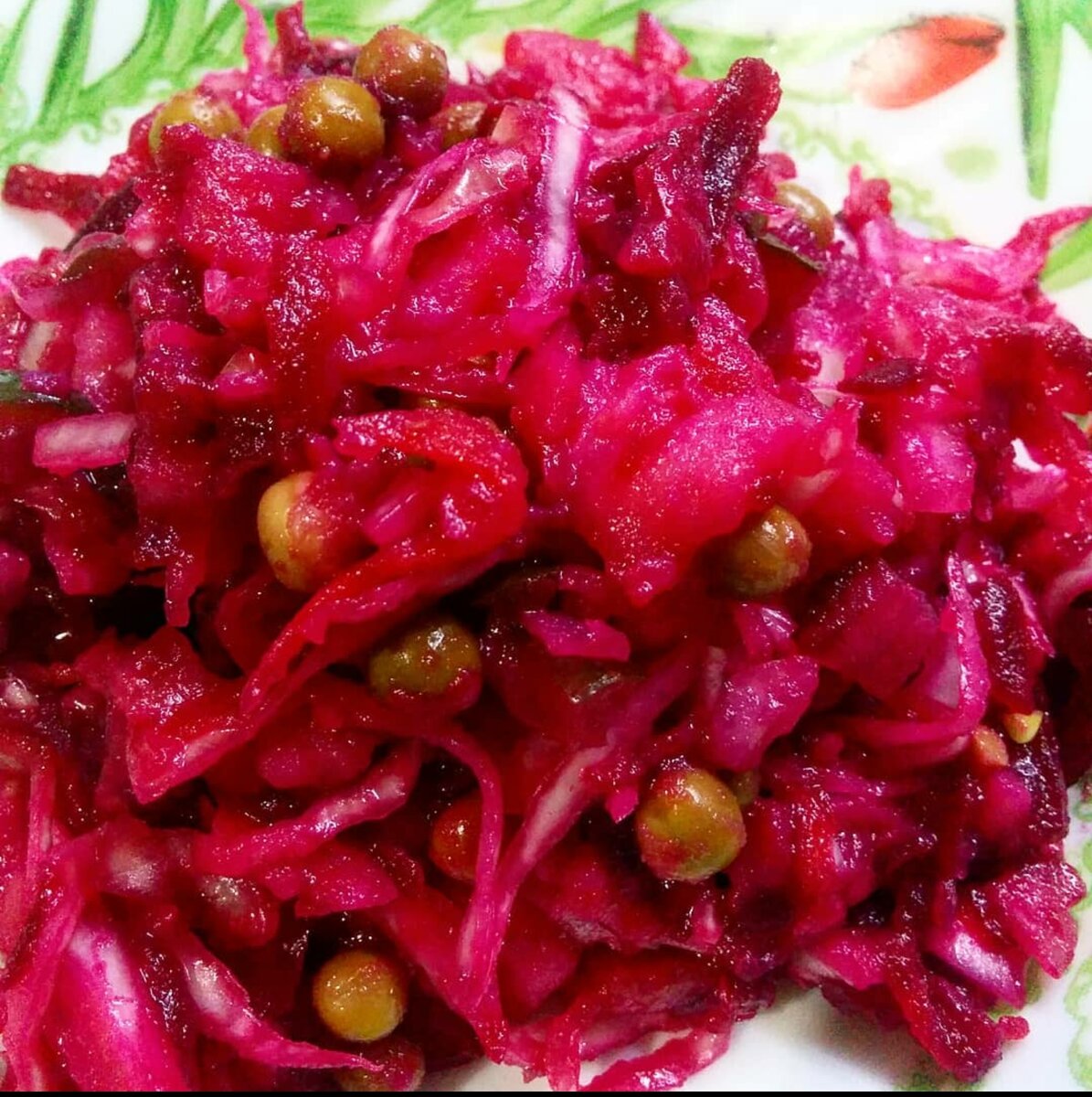 Все-таки обычно-привычный винегрет для меня вкуснее, чем аналог "Селёдки под шубой"