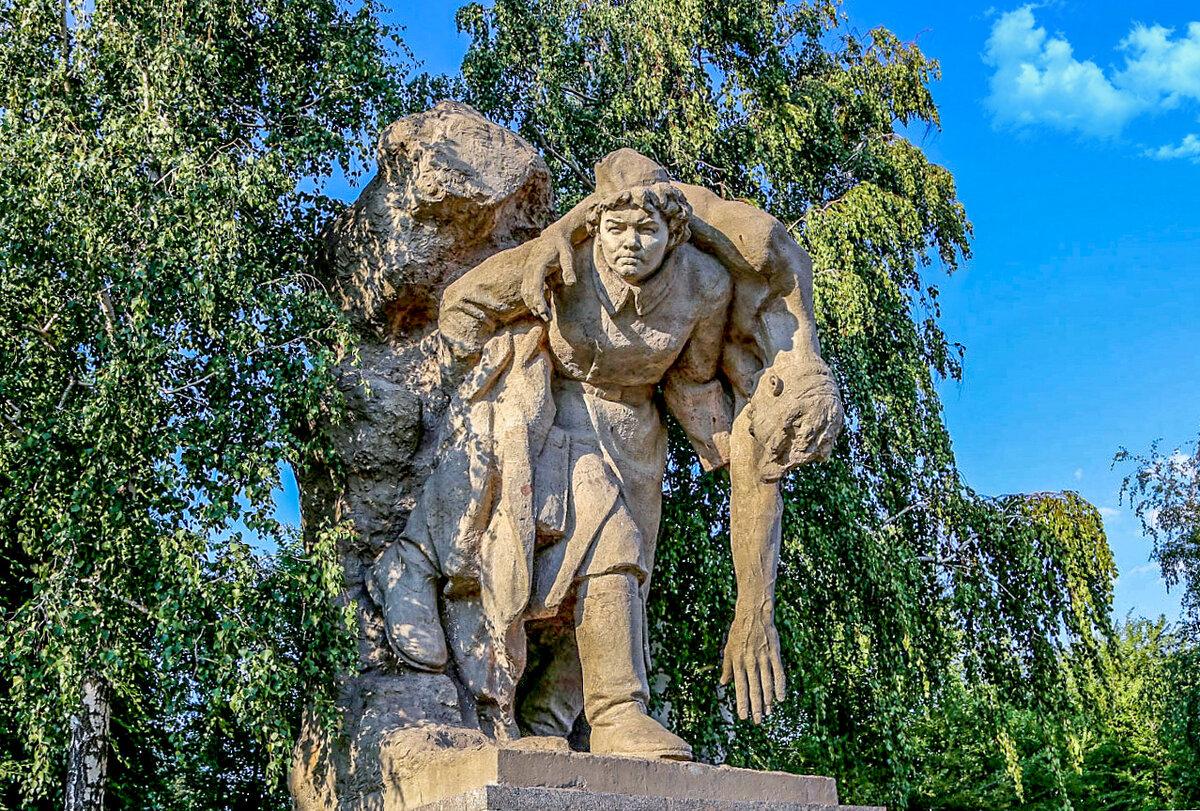 Мамаев курган комплекс памятников. Мамаев курган в древности. Волгоград родина мать мамаев курган сталинградская битва. Волгоград мемориальный комплекс на мамаевом кургане. Мемориальный комплекс мамаев курган.