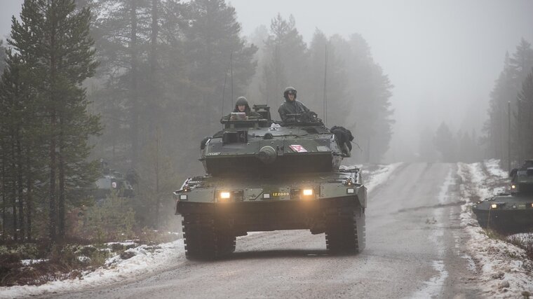    Военным РФ посоветовали целиться в башню танка