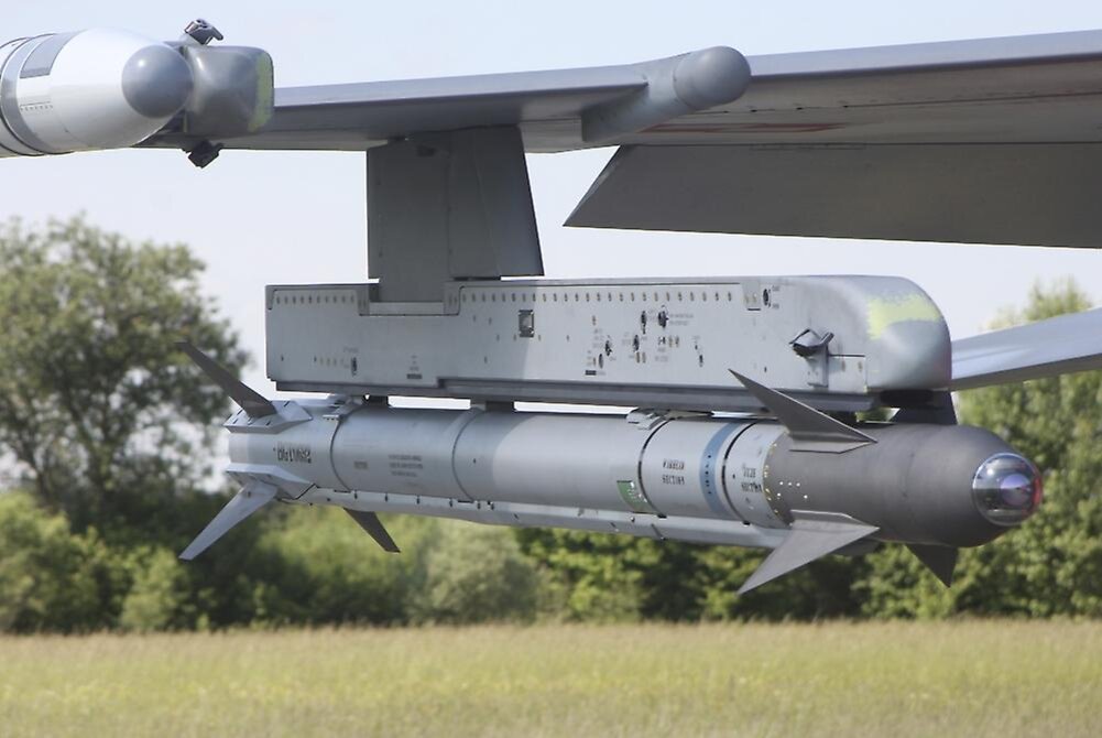 Вот такой вид у данной ракеты AIM-9x.  фото: картинки  яндекса.