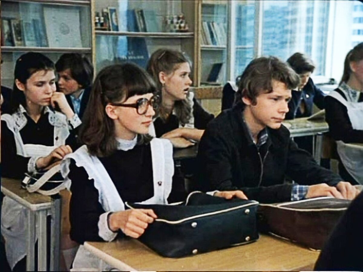 кадр из фильма "Вам и не снилось"