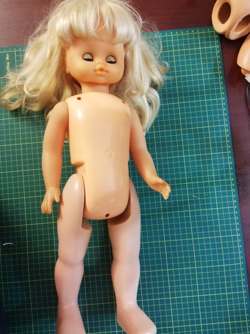 Кукла советского периода из ГДР фирмы SONNI ("Зонни").