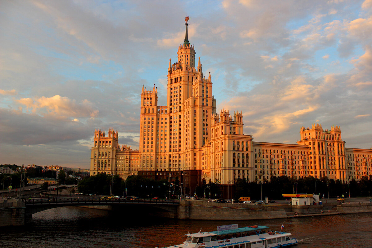 высотка на набережной в москве