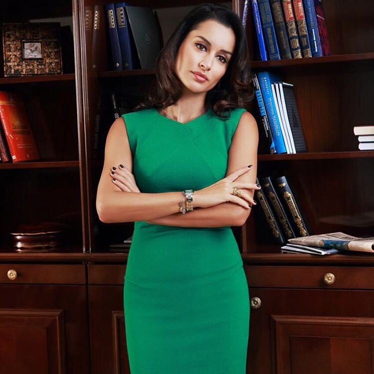 Тина Канделаки рассказывает, что для неё книга - всё ещё лучший подарок🎁