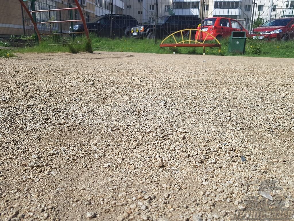Чем можно засыпать детскую и спортивную площадку, а также парковку на ...