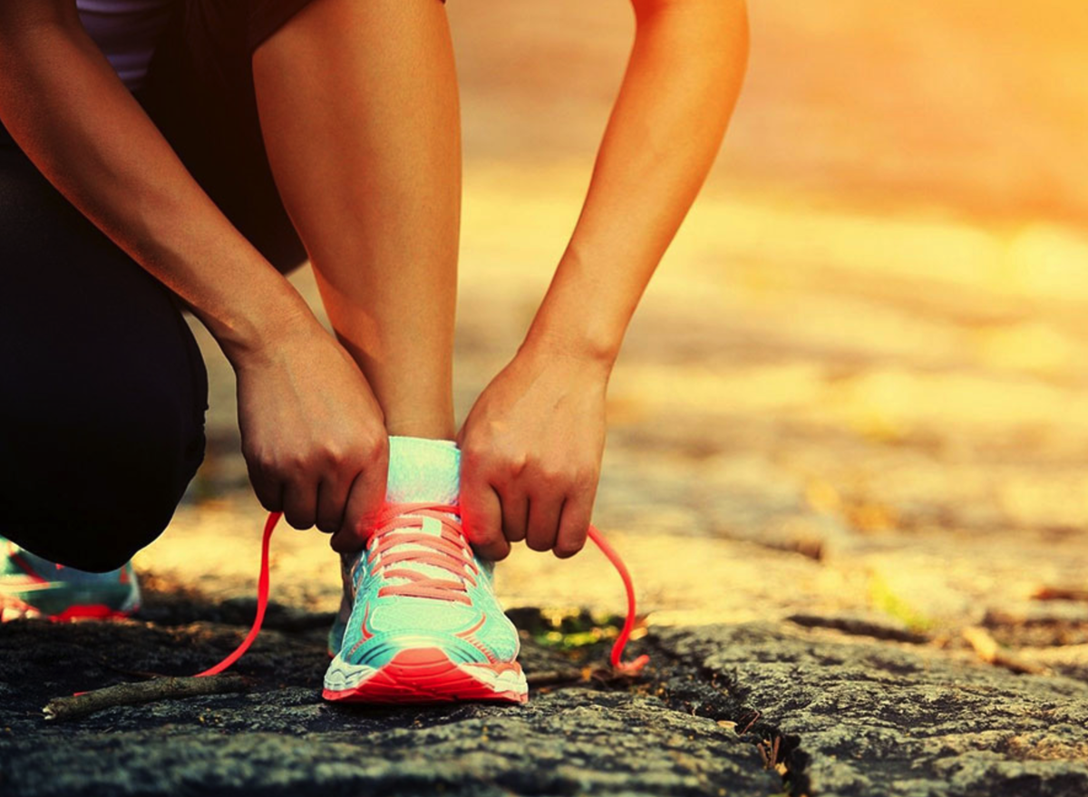 Почему болит бок во время бега?