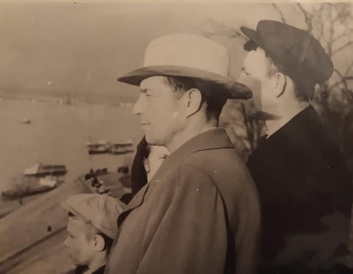 Личное фото