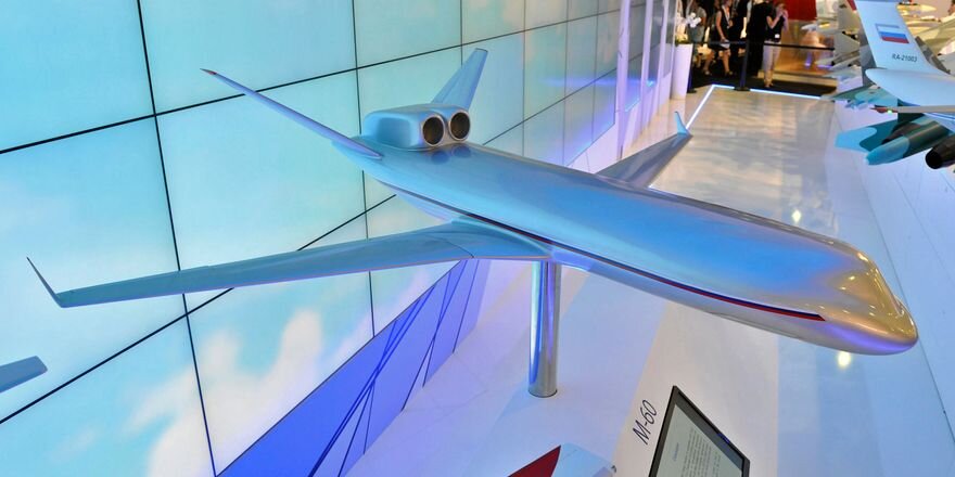 Первый вариант проекта самолета М-60