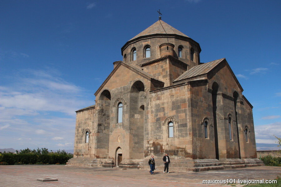 Церковь Св.Рипсиме. Фото автора.