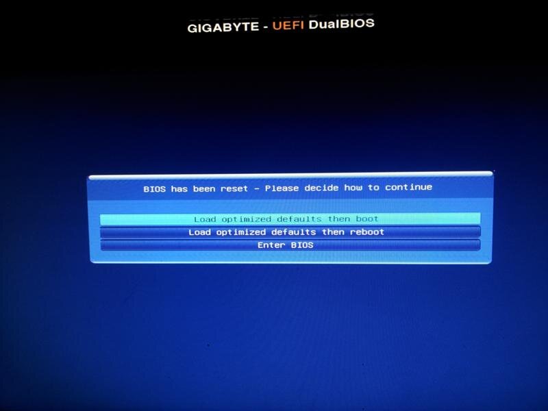 Табличка предупреждения о том, что настройки сброшены. Взято с источника: Яндекс Картинки.