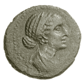  профиль монет с Клеопатрой VII  