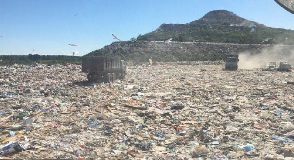 Свалка близ СНТ «Лепсари». Фото из ВК-группы "НАШ ДОМ - Рахья" 