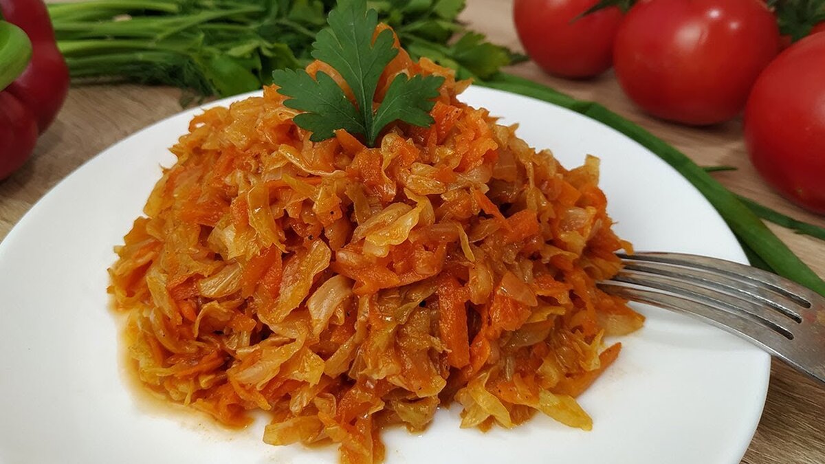 Тушеная капуста с куриной грудкой