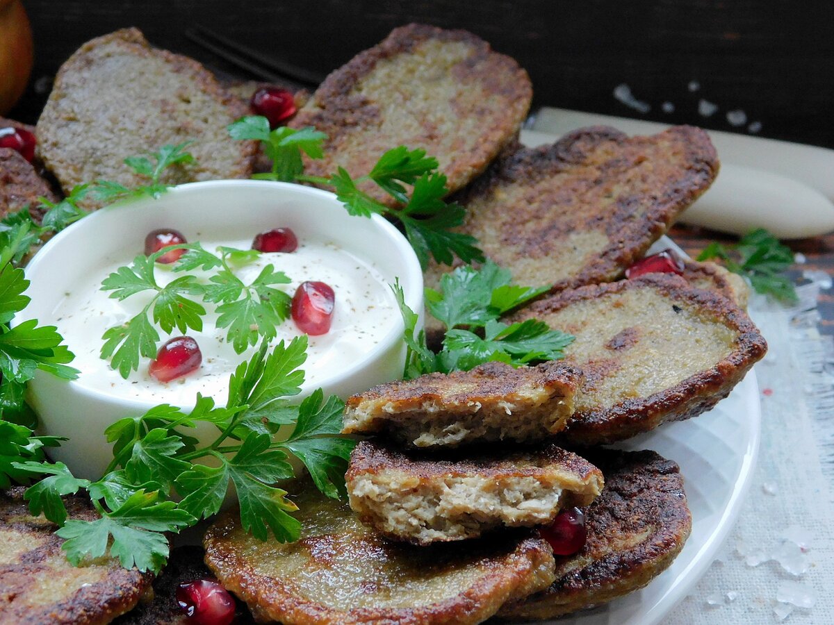 Печеночные оладьи: блюдо для любителей полезной и вкусной еды | Еда на  каждый день | Дзен