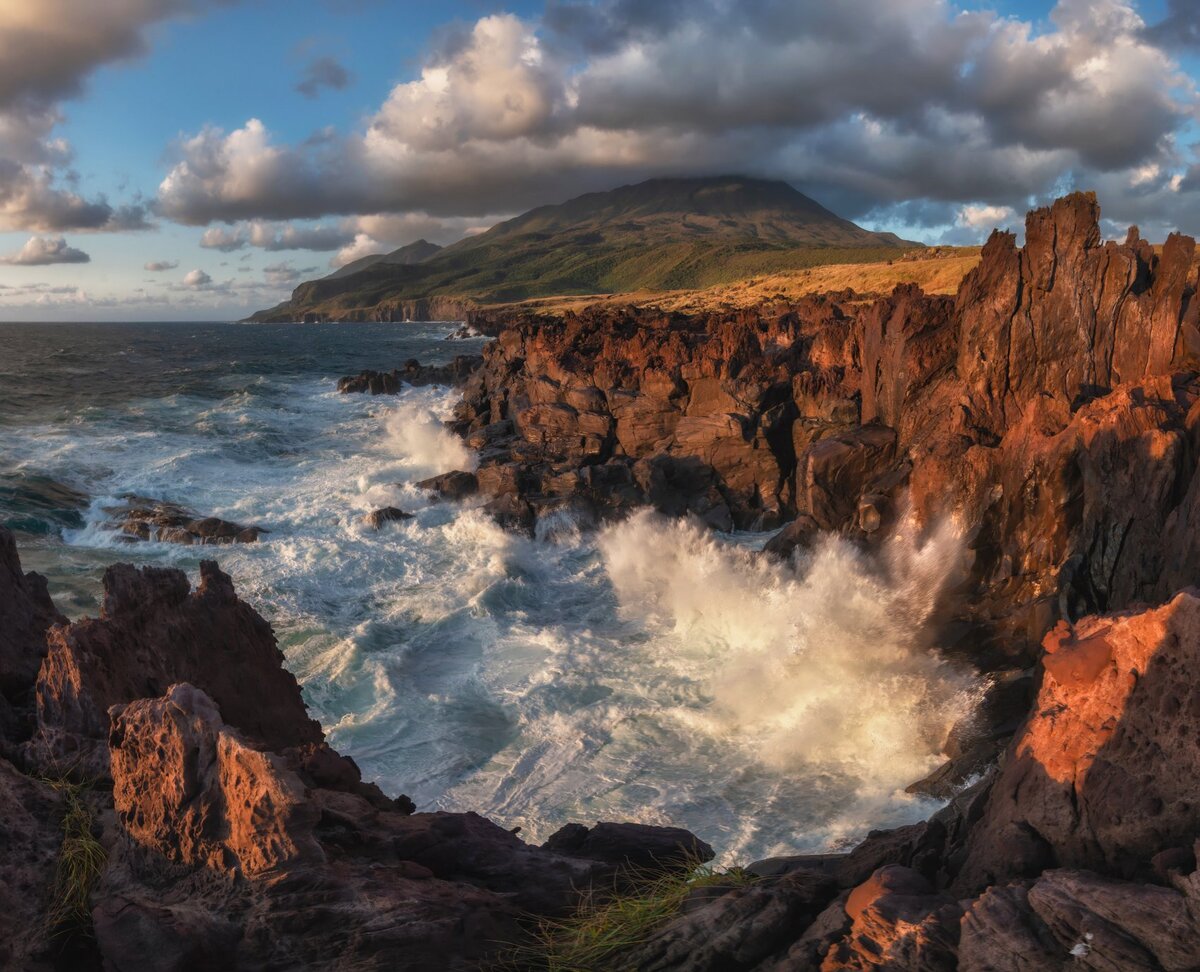 Итуруп. Лавовое плато Янкито. Автор фото: Андрей Грачев
Источник фото: https://nat-geo.ru/photo/1319055/ 