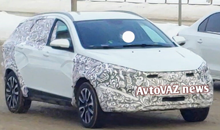 Один из шпионских снимков, остальные по ссылке выше.