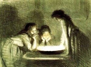 В праздничную ночь гадающие собирались у сосуда с водой и высматривали в воде своего суженого или другие предзнаменования