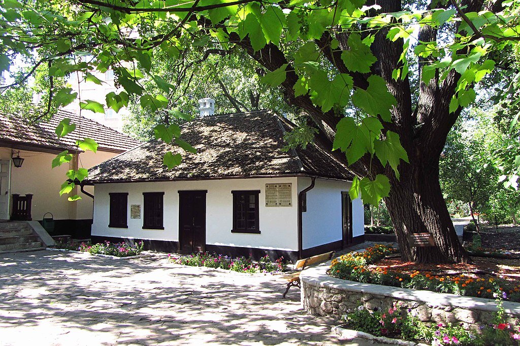 Дом - музей А.С.Пушкина в Кишиневе. Поэт жил в этом доме осенью 1820 г.