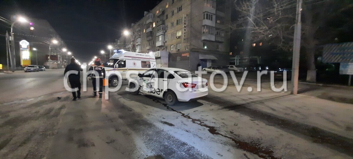 Два человека пострадали в результате столкновения двух легковушек на Чернышевского