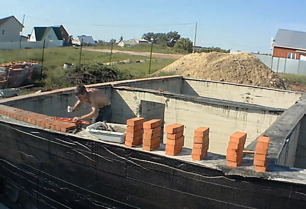 Именно так это все происходило.