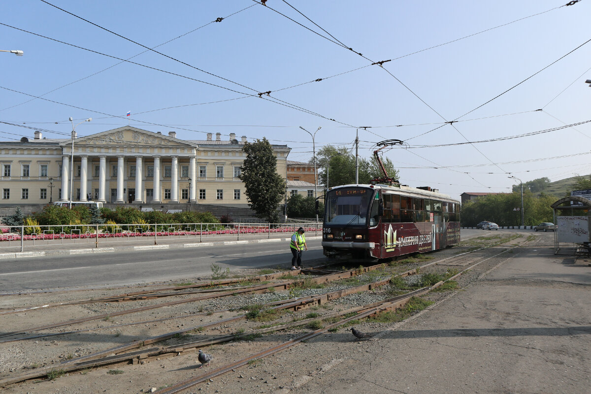 Трамвай Нижнего Тагила. Вагоны - новые, пути - старые