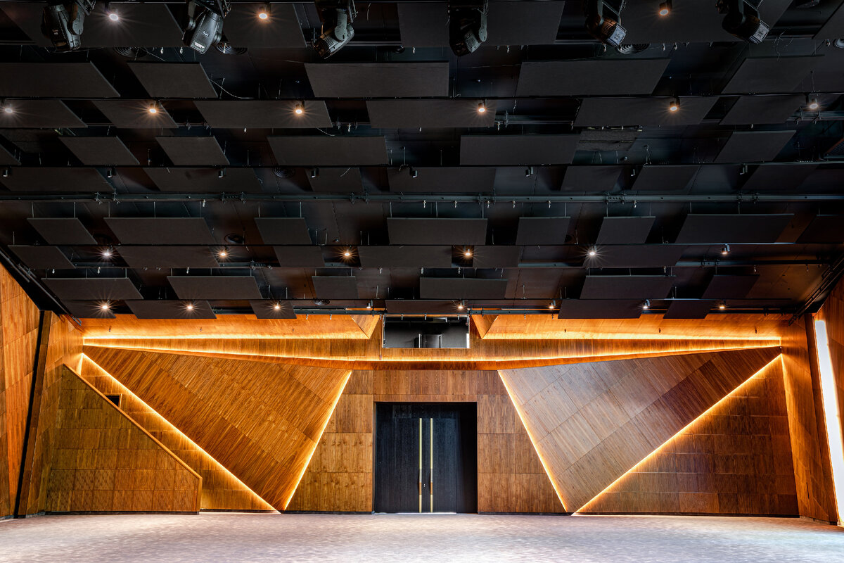 Основной зал Лапино Холл