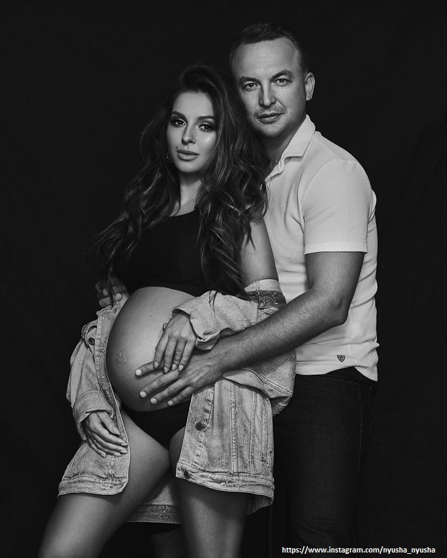 Нюша с супругом Игорем