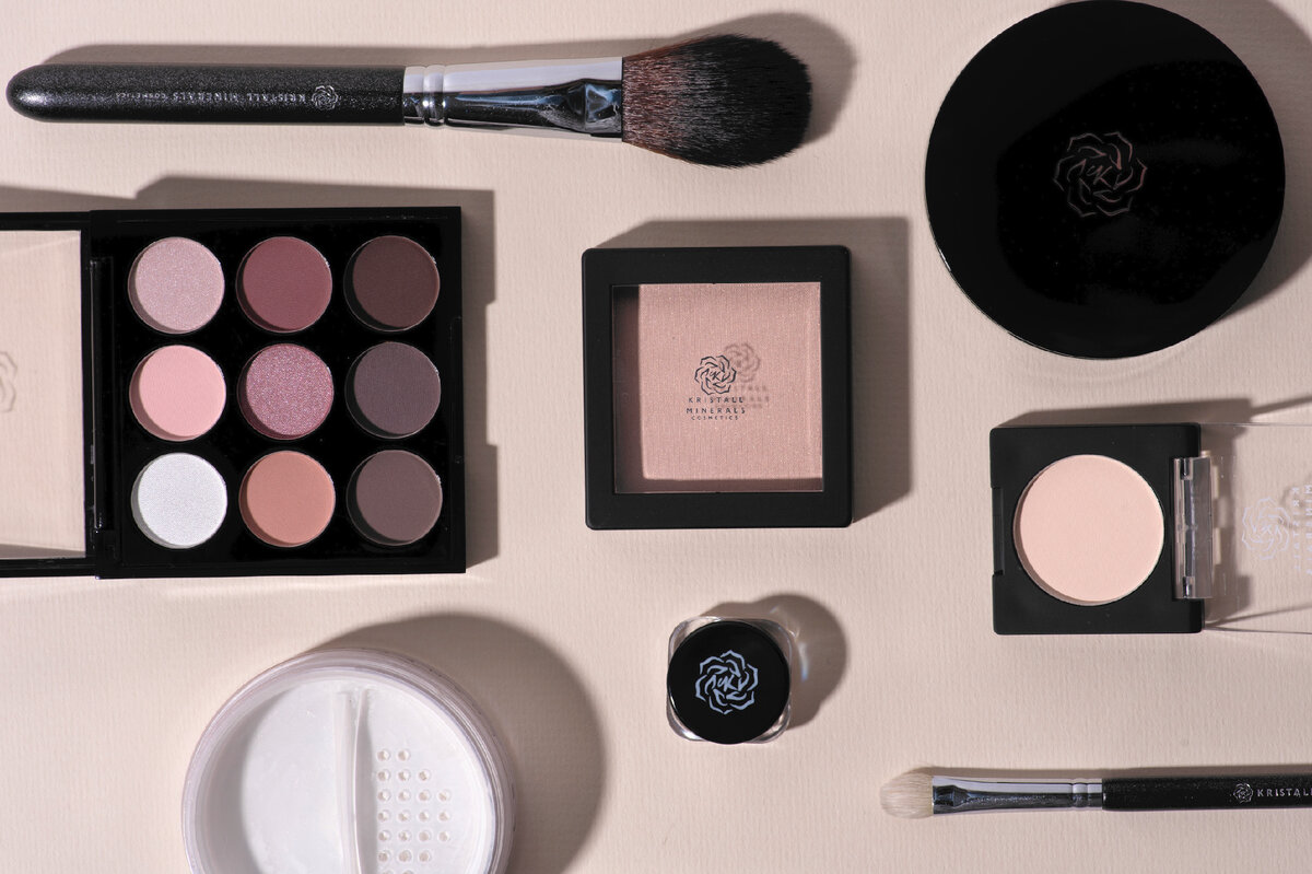 У косметики Kristall Minerals богатая палитра оттенков