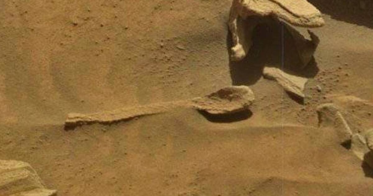 Пять самых загадочных фотографий с Марса.