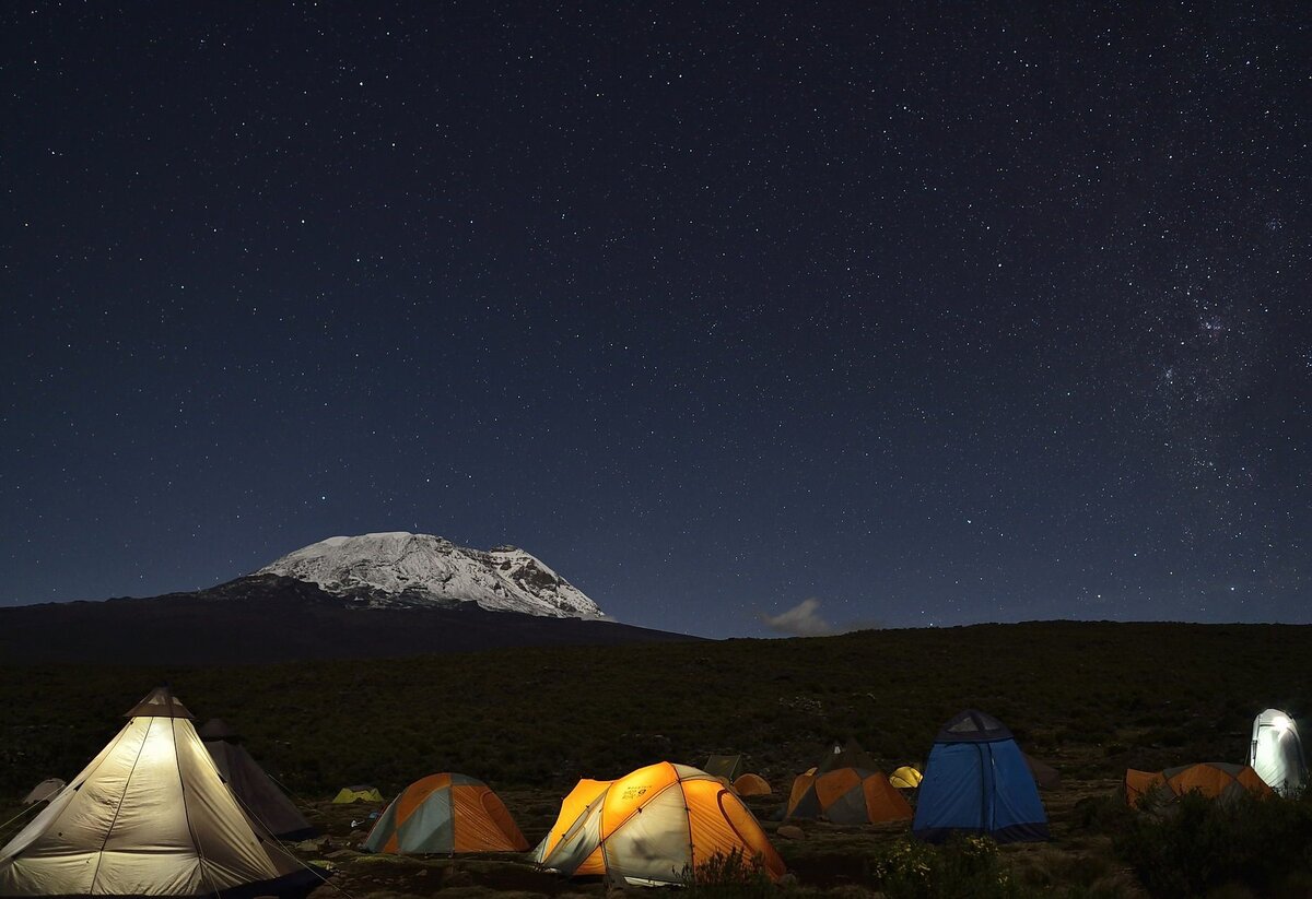 Фото с сайта https://nachalo-sveta.ru/voshozhdenie-na-kilimandzharo-voshozhdenie-na-kilimandzharo-zapadnyi-prolom/