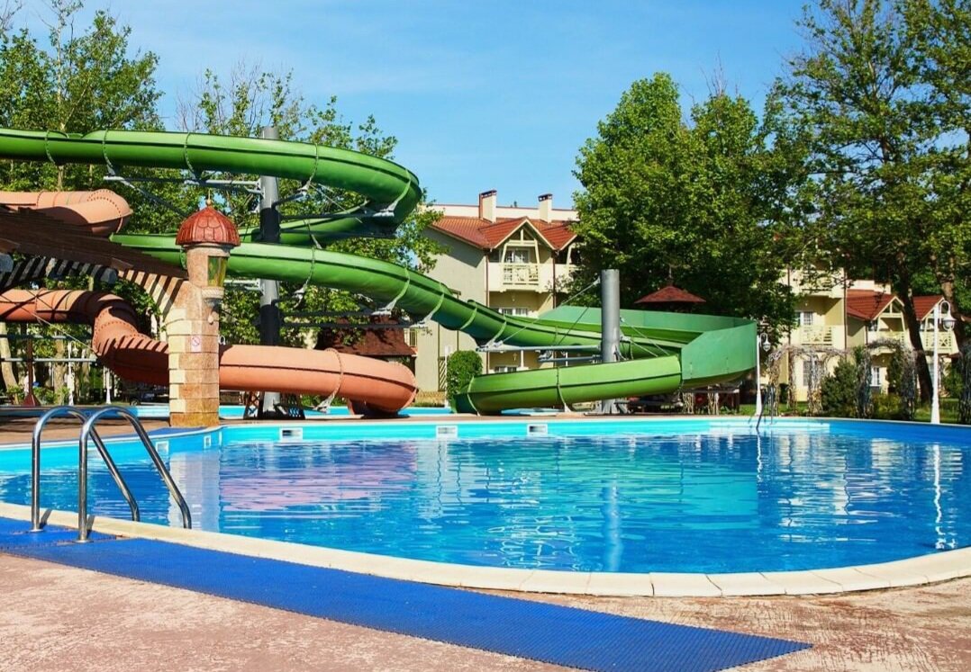 территория отеля Alean Family Resort & SPA Doville, Анапа