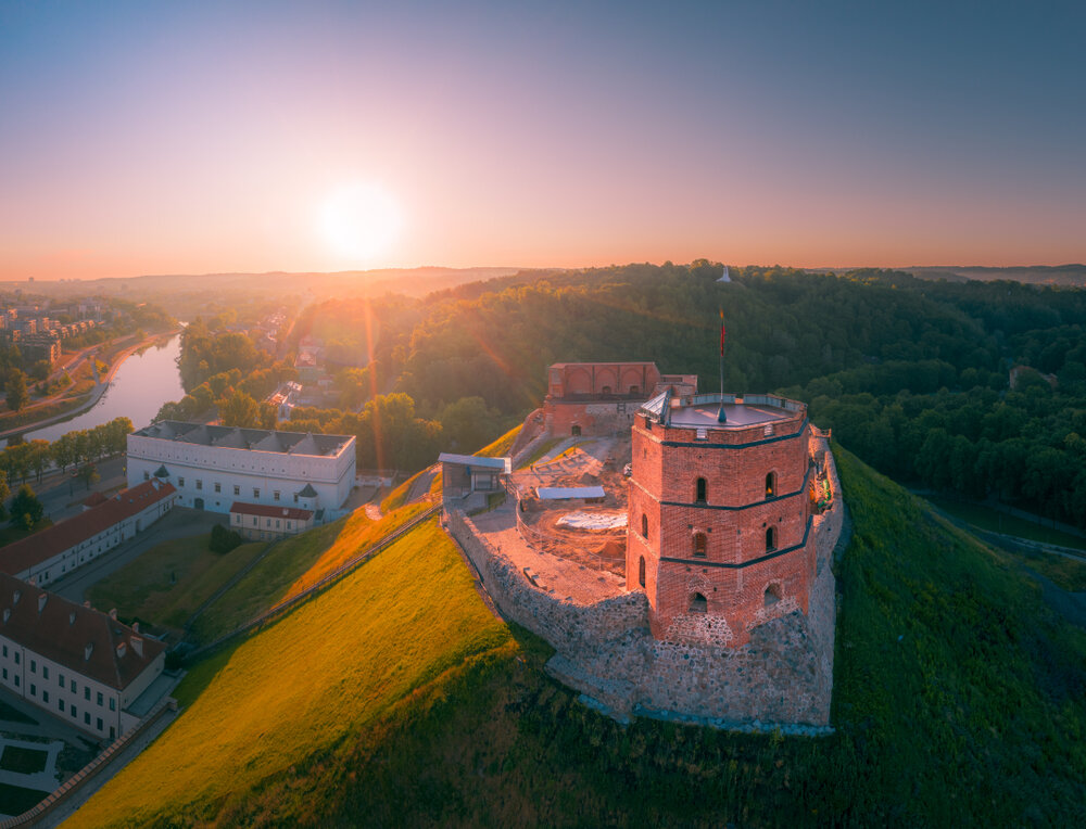 Башня гедимина в вильнюсе фото