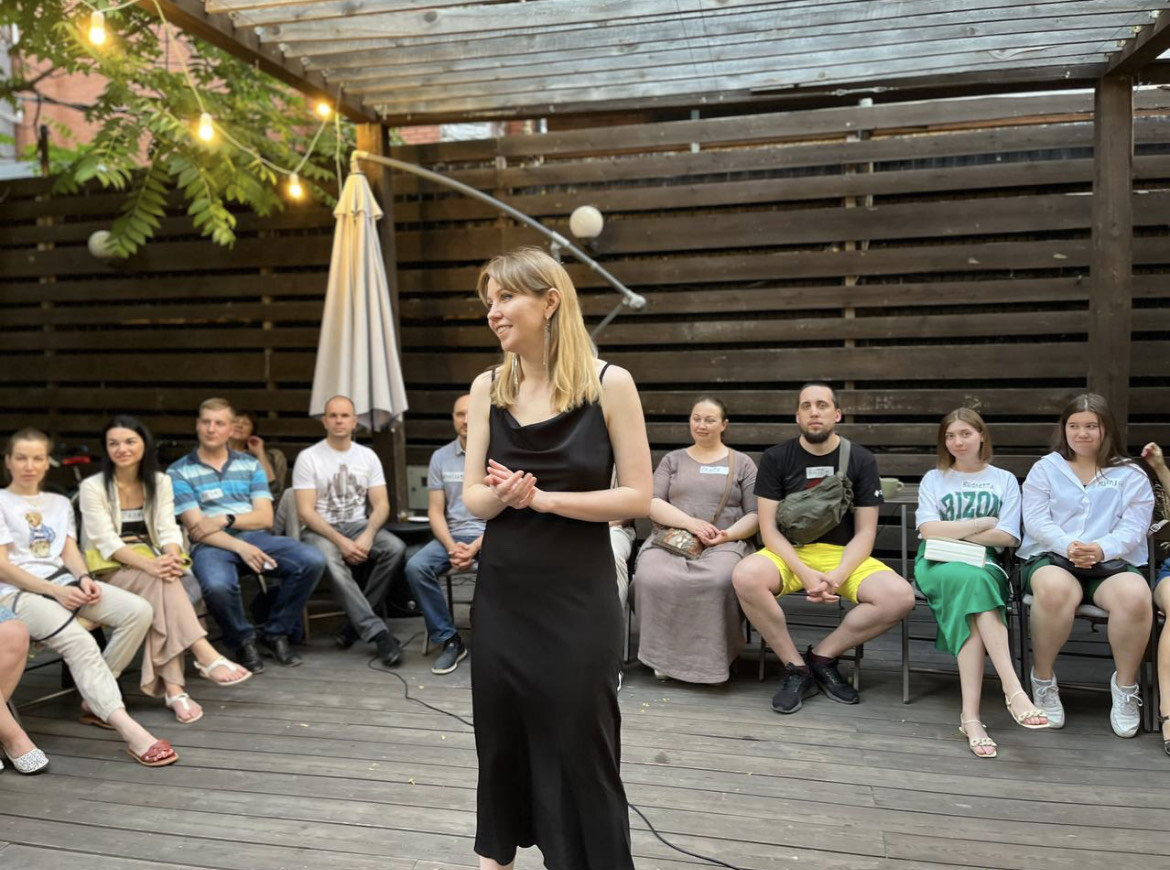 Полина Ларина ведёт Вечер знакомств, Все фотографии в материале предоставлены Полиной Лариной 