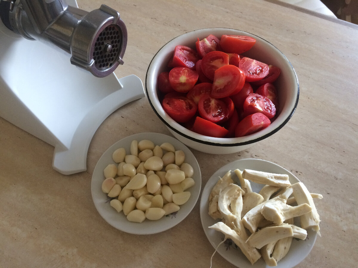 Чеснока я, обычно, не жалею. Мы любим чеснок... Фото автора 