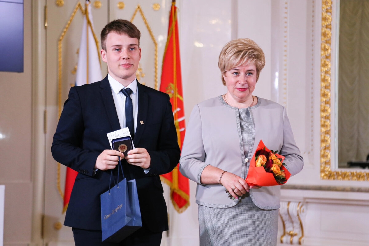 Автор описаний локаций маршрута Ботаническая Прогулка: Александровский сад Г. Кащенко. Источник фото: страница Григория ВКонтакте