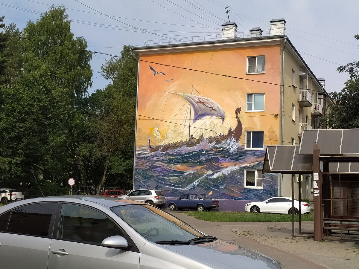 Это где-то на Софийской стороне, кажется