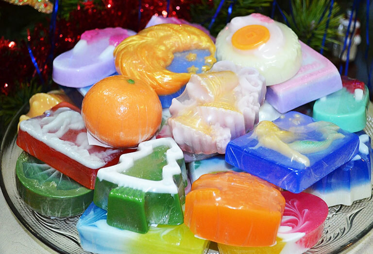 Красивое мыло может быть прекрасным подарком