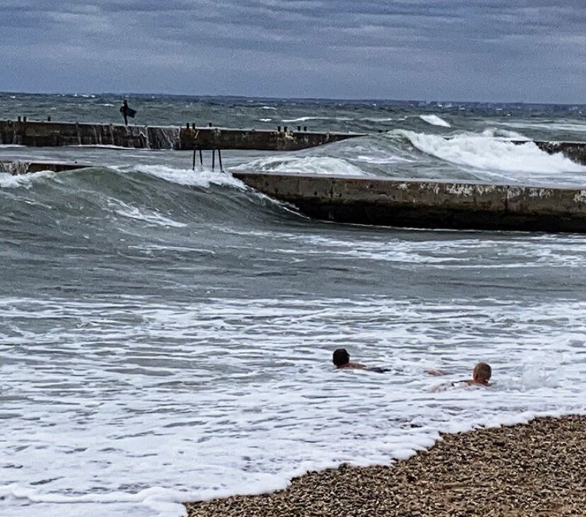 08 июля 2020г. Шторм на набережной Парка Победы