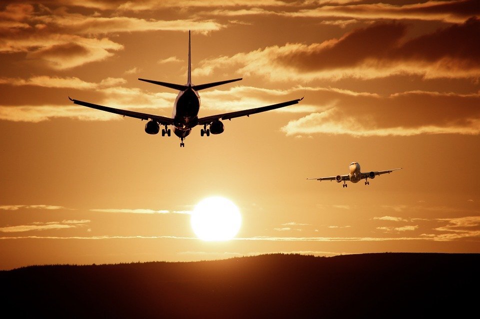 фото https://cdn.pixabay.com/photo/2014/11/02/10/41/aircraft-513641_960_720.jpg