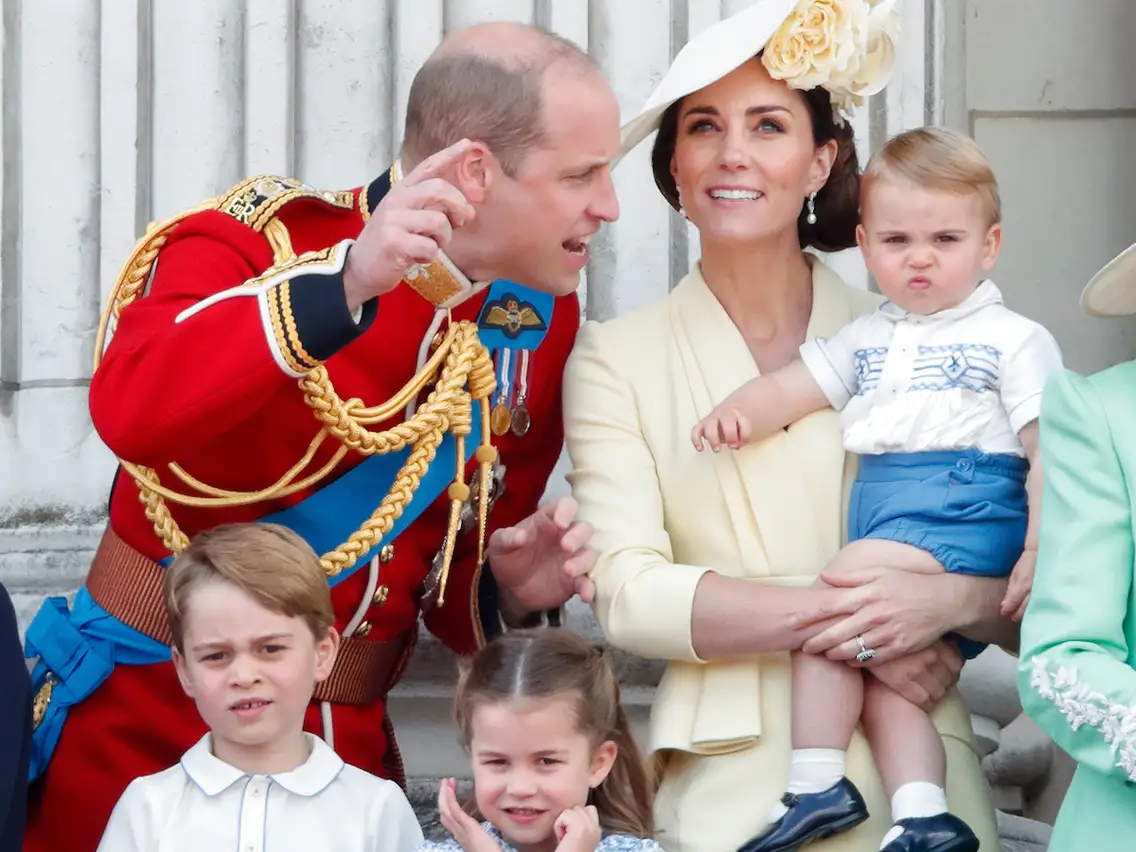 Дети принца Уильяма и Кейт Миддлтон Луи. Принц Уильям и Кейт Миддлтон. Королевская семья Великобритании принц Уильям.